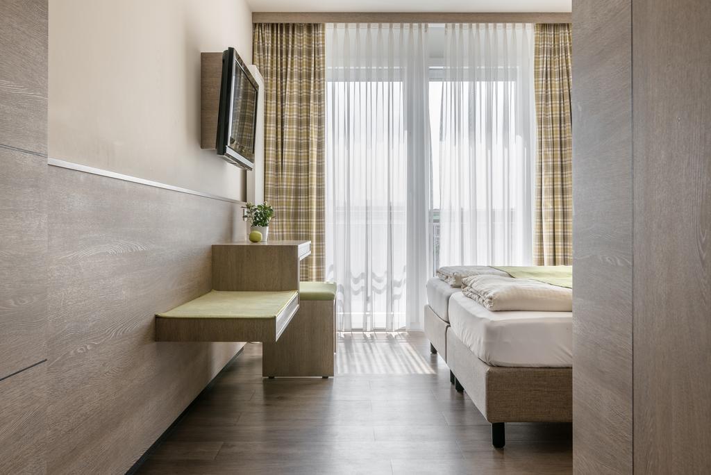 Parkhotel Пфаркирхен Екстериор снимка