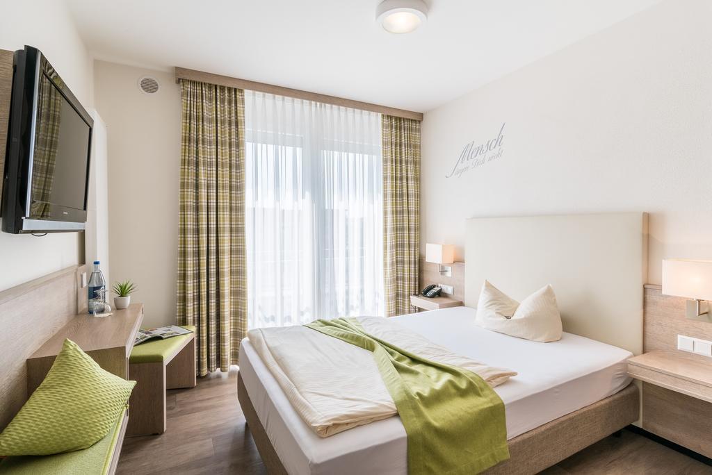 Parkhotel Пфаркирхен Екстериор снимка