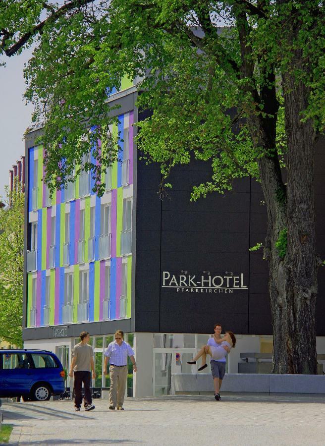 Parkhotel Пфаркирхен Екстериор снимка